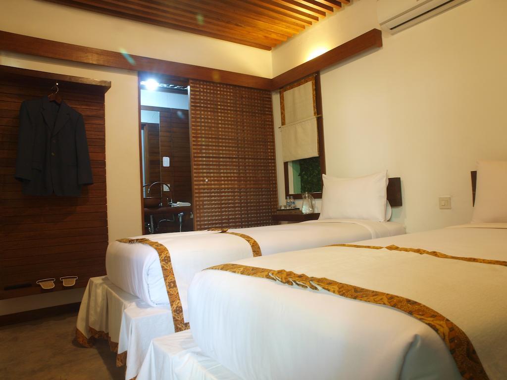 Flores Gallery Hotel Bandung Dış mekan fotoğraf